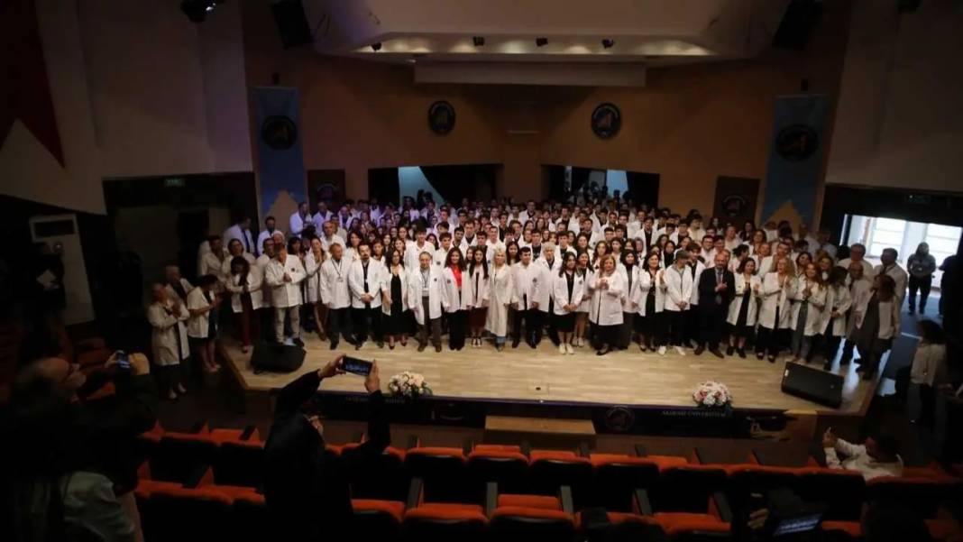 Akdeniz Tıp’ta 343 Öğrenciden Beyaz Önlükle Mesleğe İlk Adım! 9